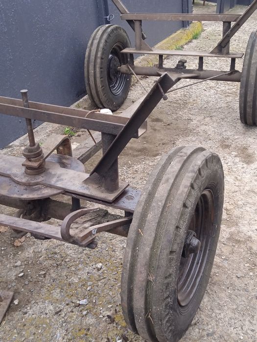 Продам підводу  вгарному стані.