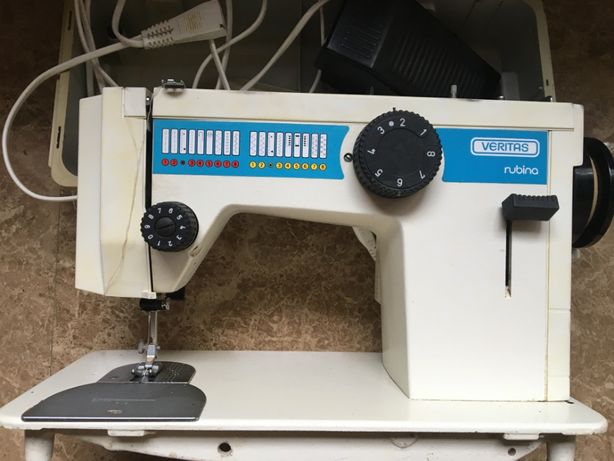 Продам швейную машинку VERITAS rubina вышивание в отличном состоянии