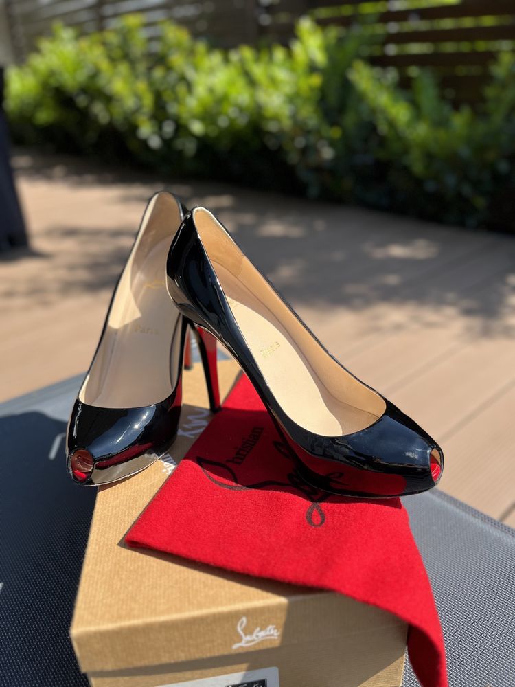 Christian Louboutin r. 39 38 Mini bout peep-toe