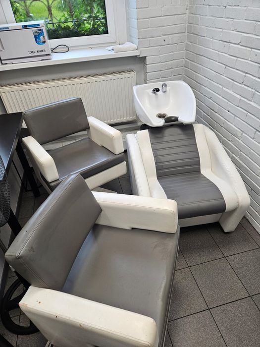 Sprzedam używaną Myjkę fryzjerską z fotelami