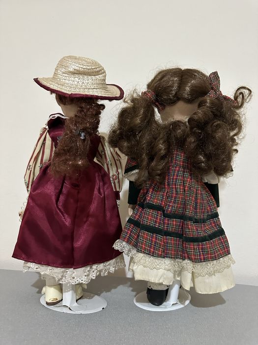 Bonecas de porcelana