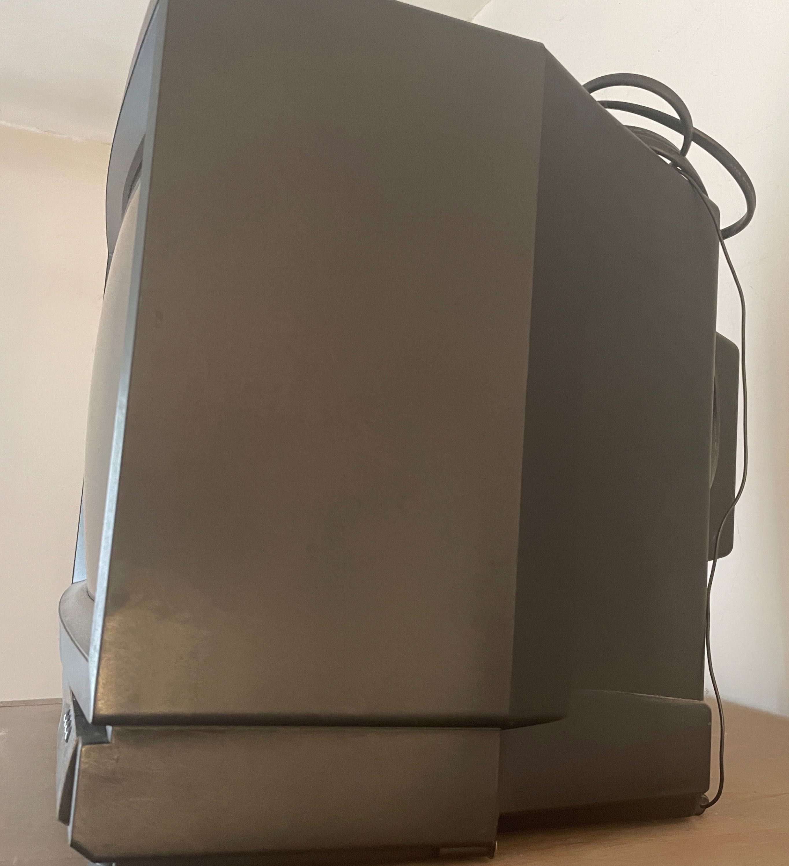 Retro telewizor 14" JVC model C-1480ED JAPAN