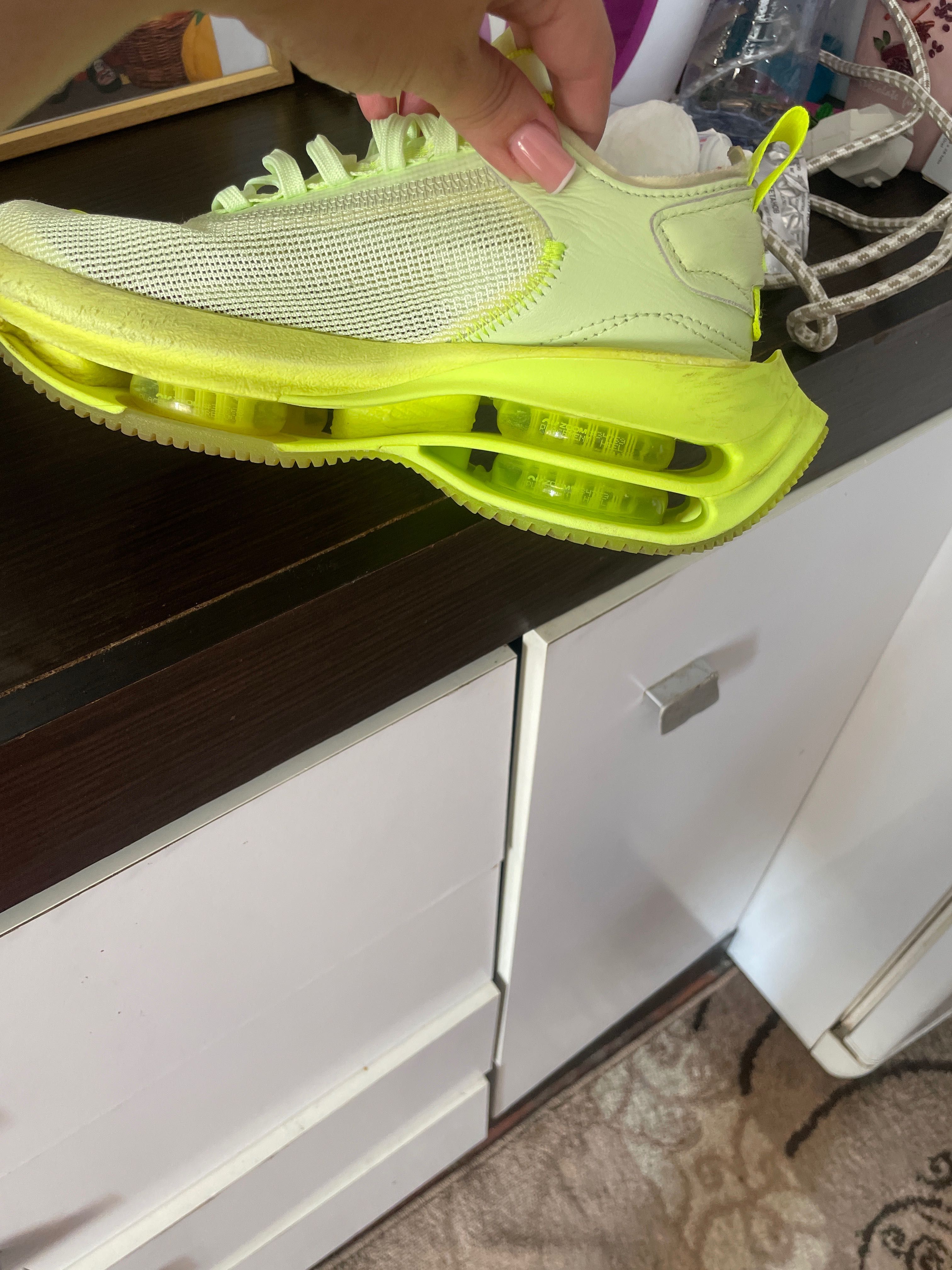 Кроссовки женские Nike