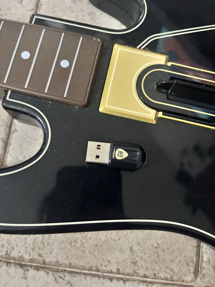 Gitara guitar hero z odbiornikiem ps3