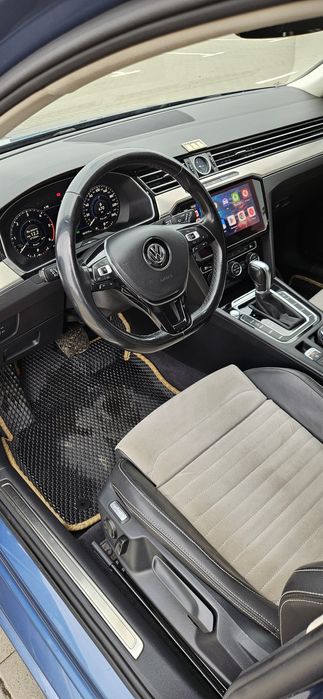 Пасат б8 ідеальному стані