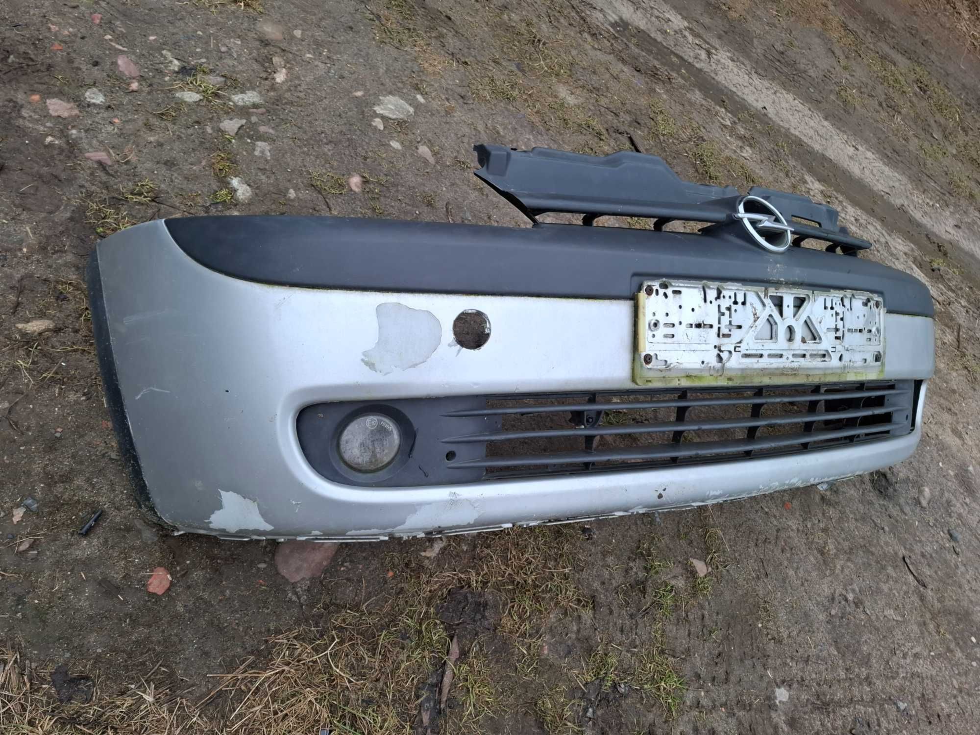zderzak przód przedni srebrny opel corsa c