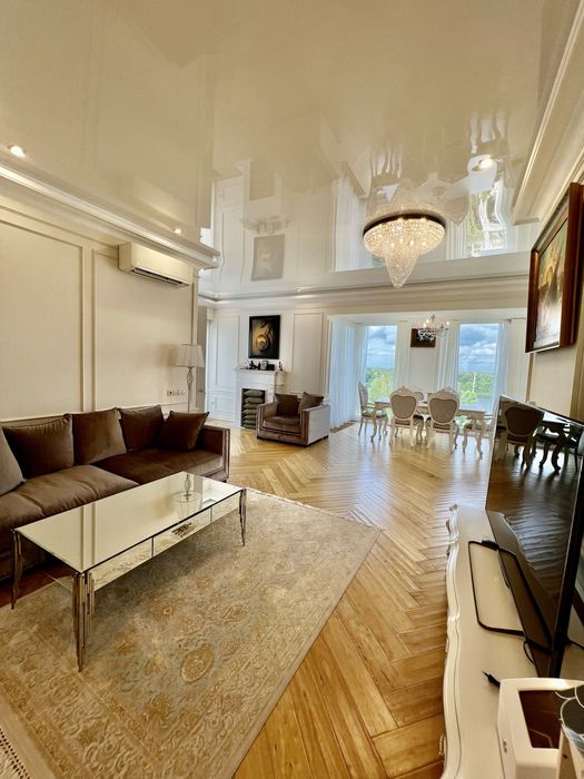 Елітна квартира з терасою і краєвидом на річку Жк Сонячний промінь