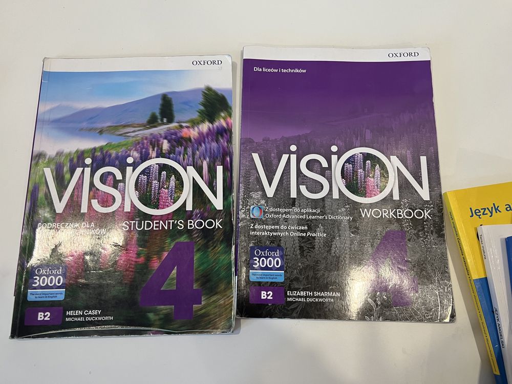 Vision 4 podręcznik plus ćwiczenia język angielski książka