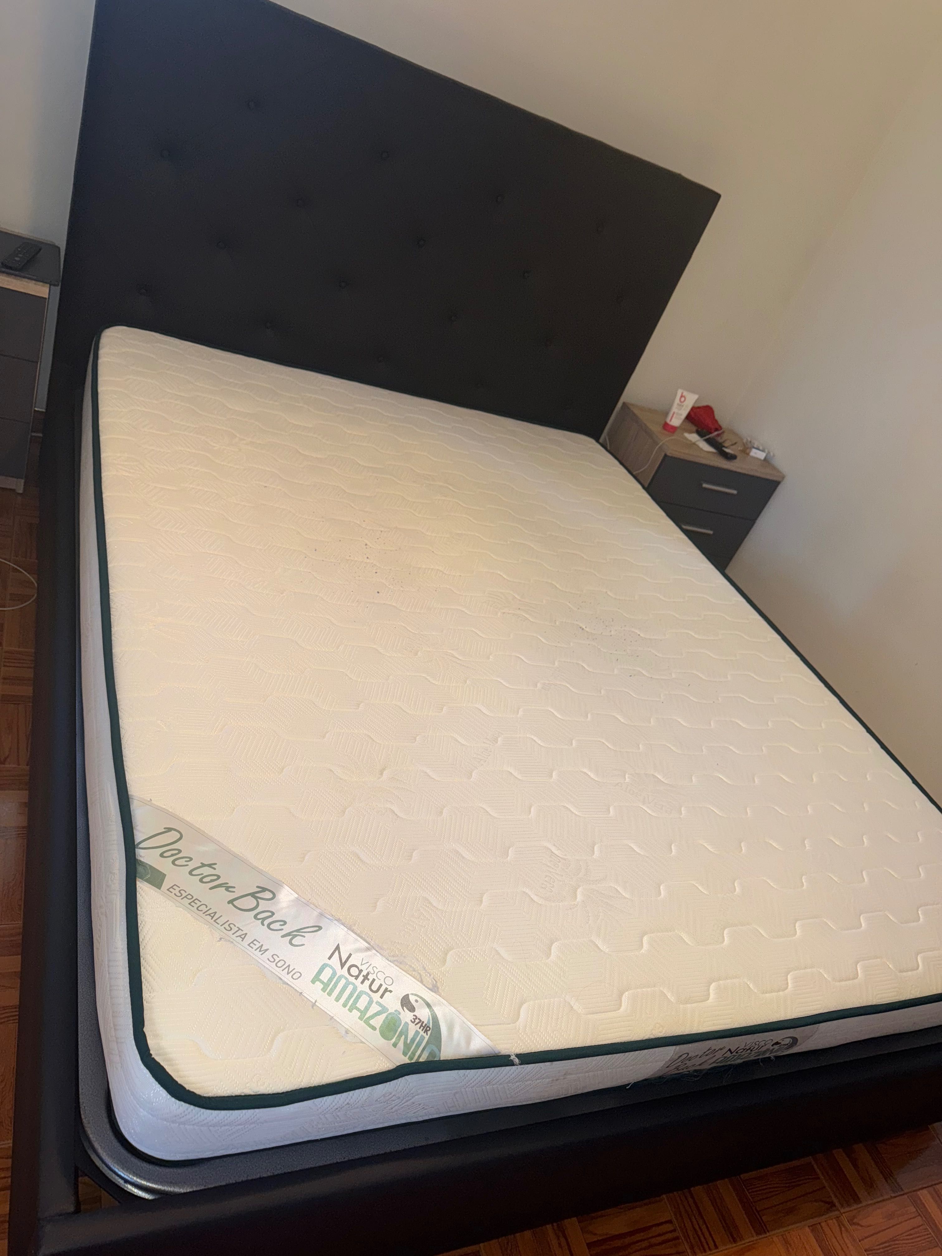 Cama casal com colchão  1,60x2,00