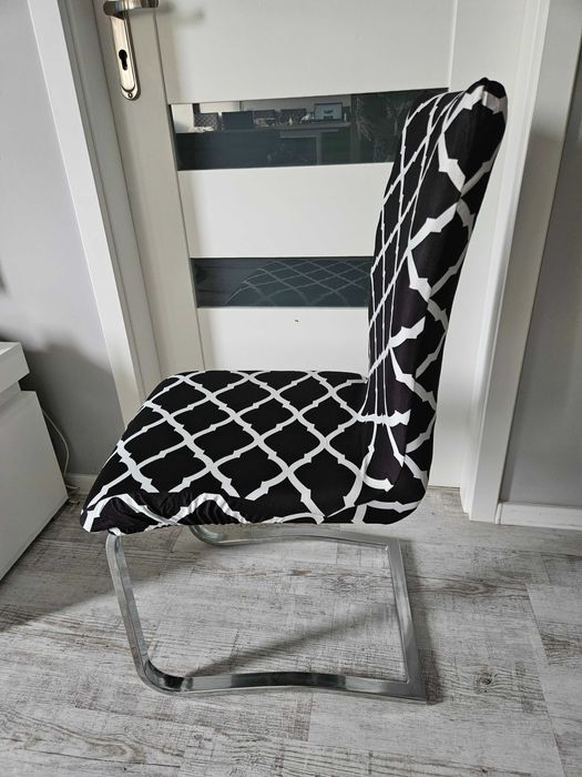 Pokrowce na krzesła wzór biało czarne elastyczne uniwersalne 4 sztuki