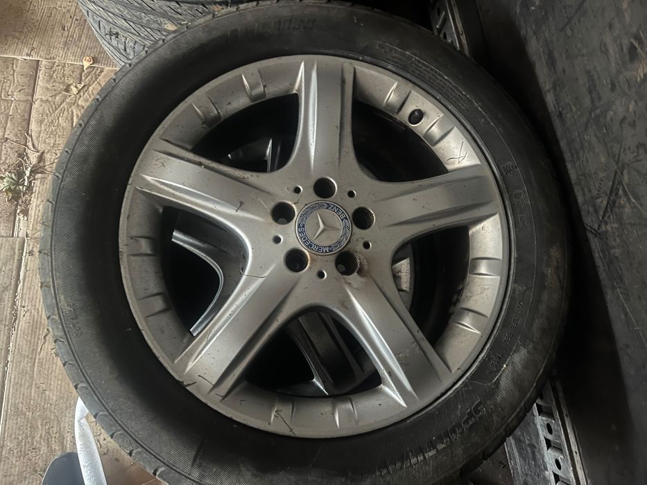 Диски з резиною  R19 на Mercedes