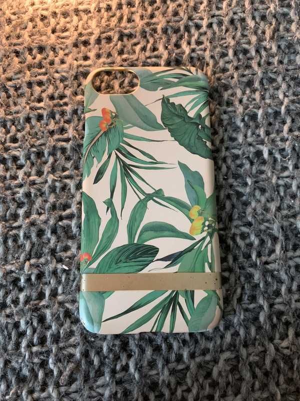 Etui Osłona na iPhone'a 6/7/8 - Zielone liście ze złotym paskiem