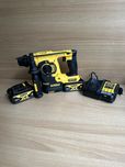 Новий перфератор DeWALT DCH253N-XJ + 2 АКБ 4Ah + зарядка 4А (оригінал)
