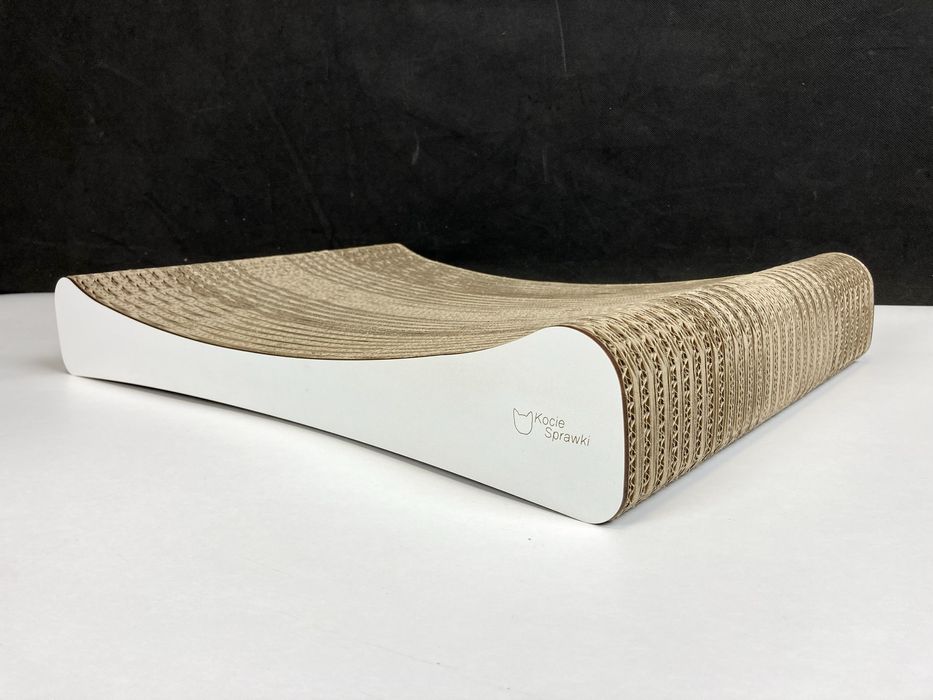 ECO drapak dla kota LEZANKA z drewnianym frontem od Kocie Sprawki