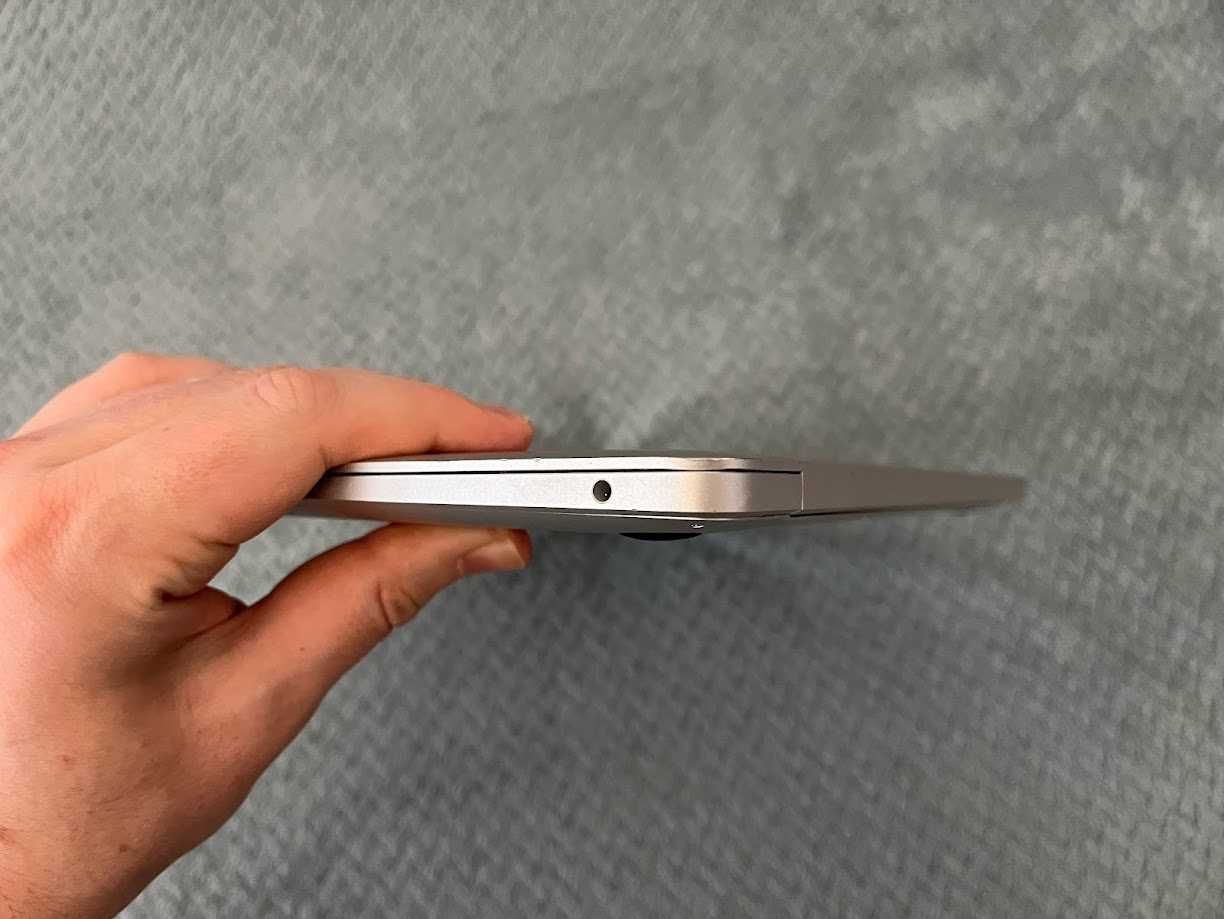 Apple Macbook Air 2020 M1 / 8Gb / SSD 512Gb - батарея 91%