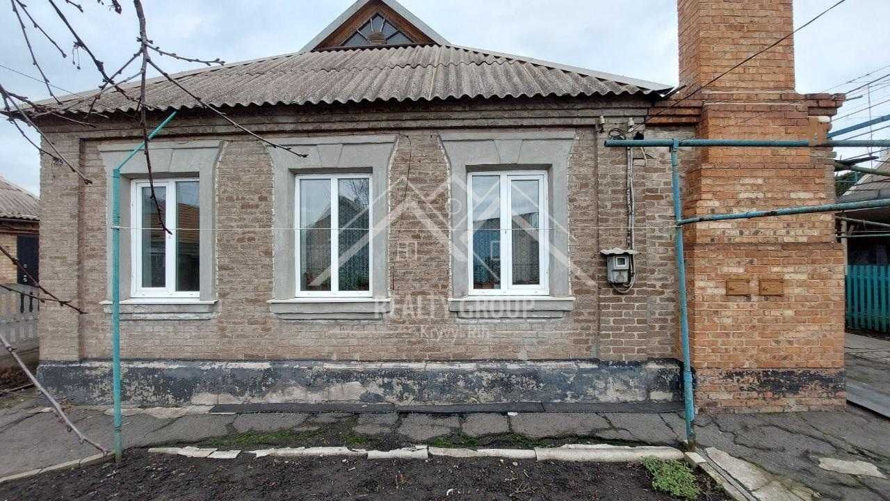Продаж затишного будинку з надвірними будівлями у ЦМ р-ні (Змичка)