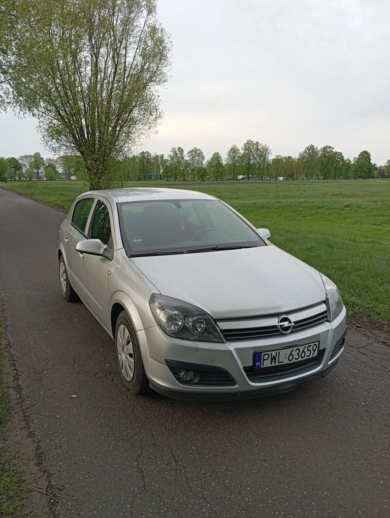 Opel Astra 1.4 benzyna - Tempomat/Klimatyzacja/149tys przebiegu