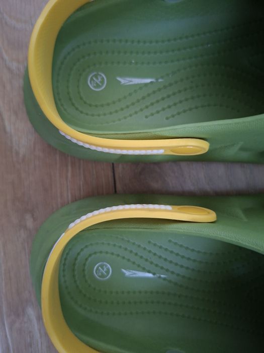 Sprandi r. 34/35 klapki kroksy crocs basenowe zielone