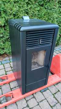 Kominek Włoski piec na pellet ravelli 8kw