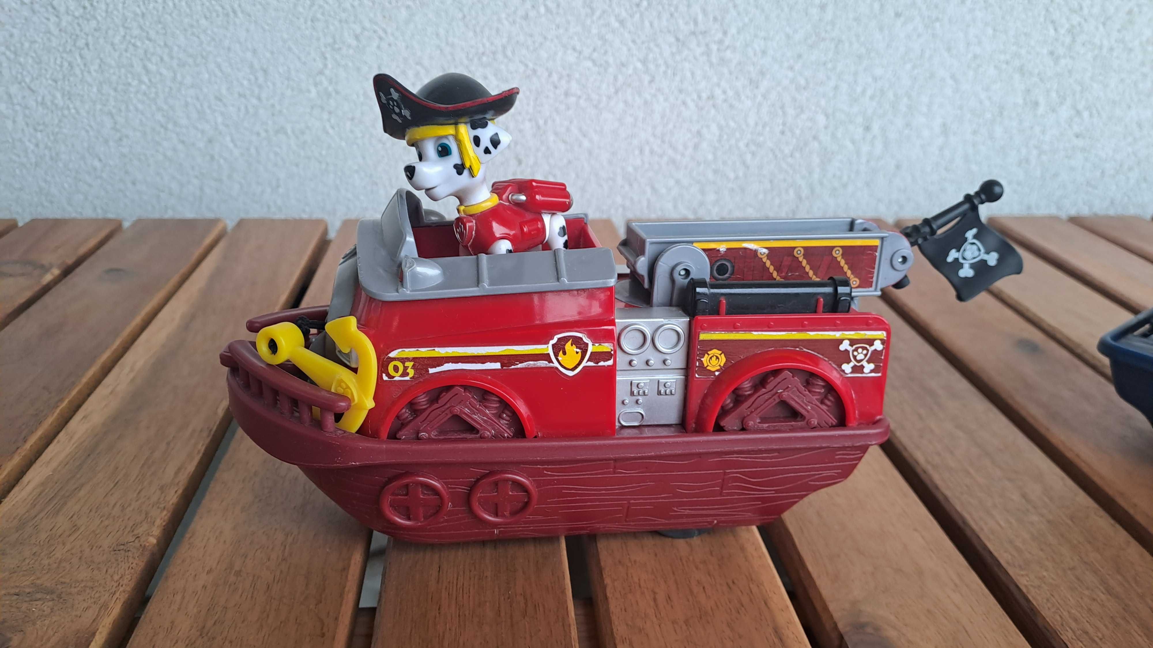Psi Patrol, Statki pirackie Chase i Marshall