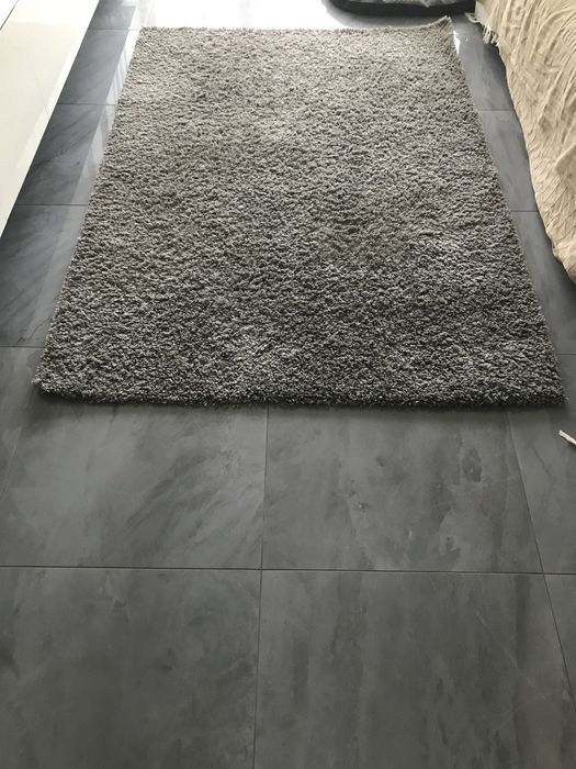 Tapete cinza IKEA usado