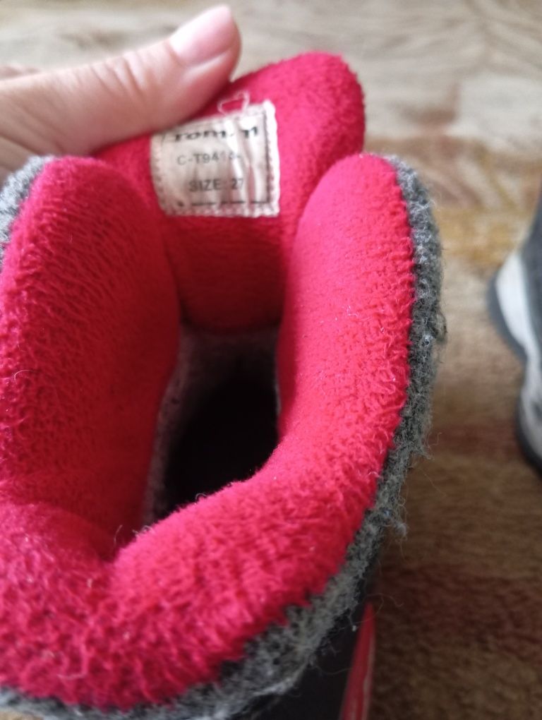 Продам взуття на хлопчика