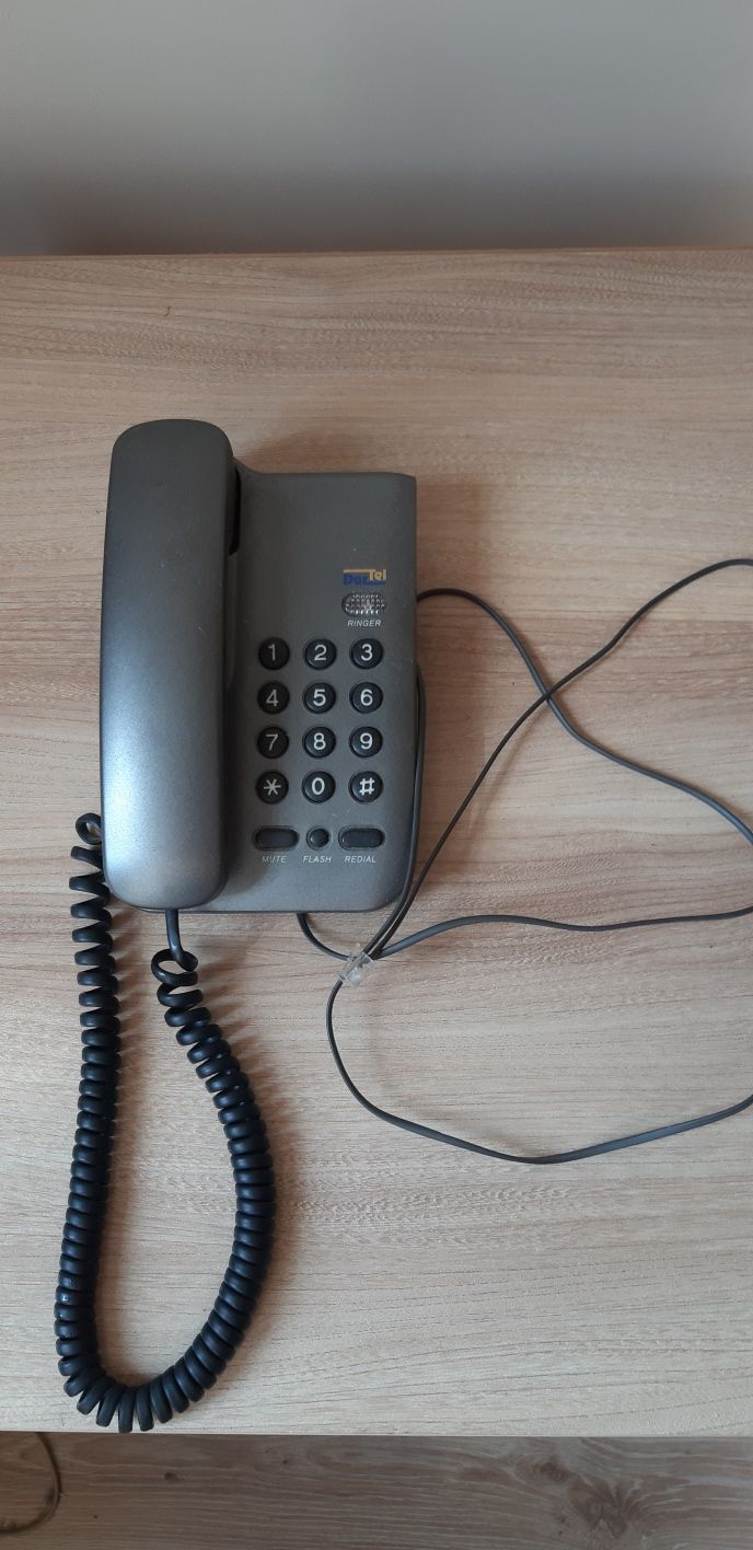 Komplet telefonów