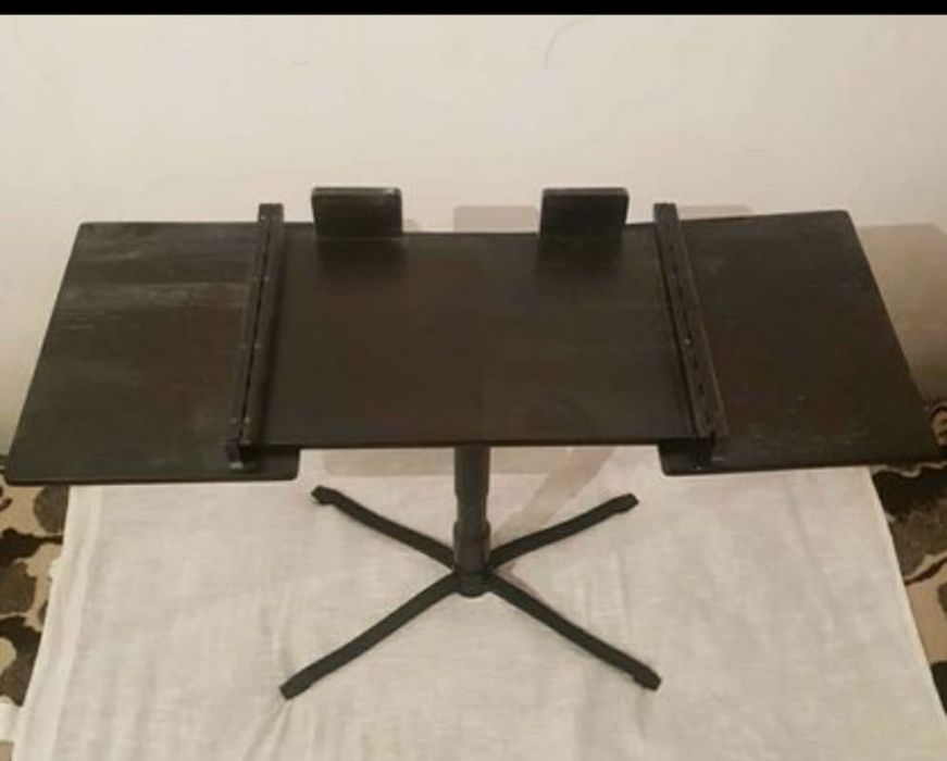 Mesa em Madeira Regula Altura e abre e fecha o Tampo