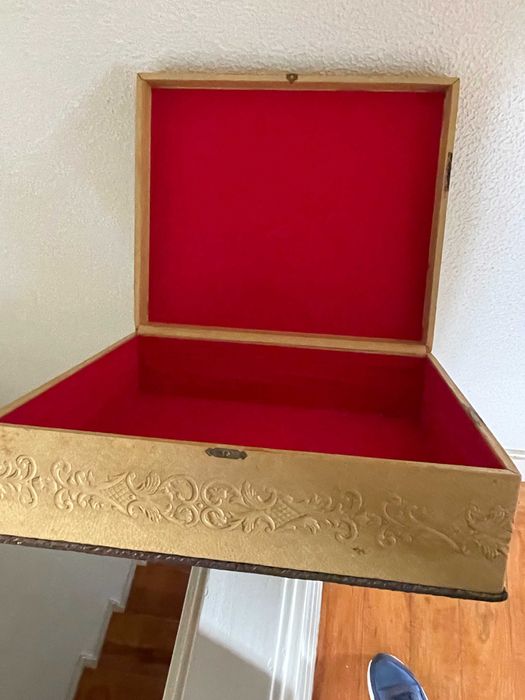 Caixa de arrumação Antiga