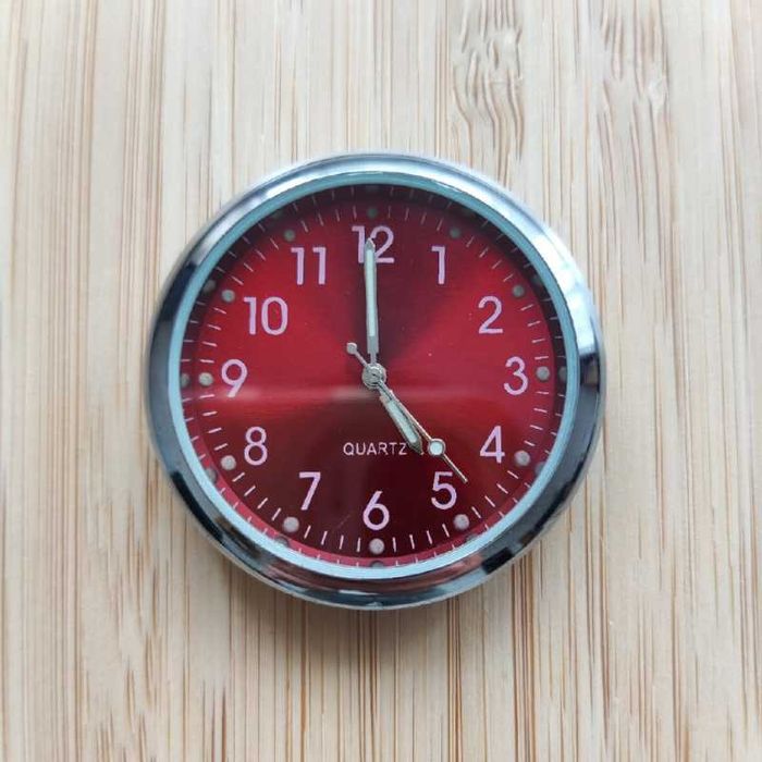Zegarek Samochodowy Dekoracyjny QUARTZ Analog Czerwony Red PL