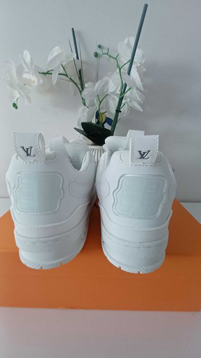 Tenis skate LOUIS VUITTON novo com caixa