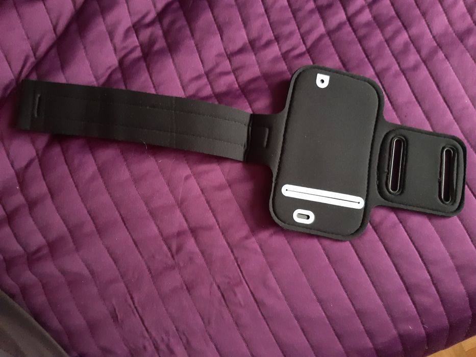 Futerał na telefon na ramię