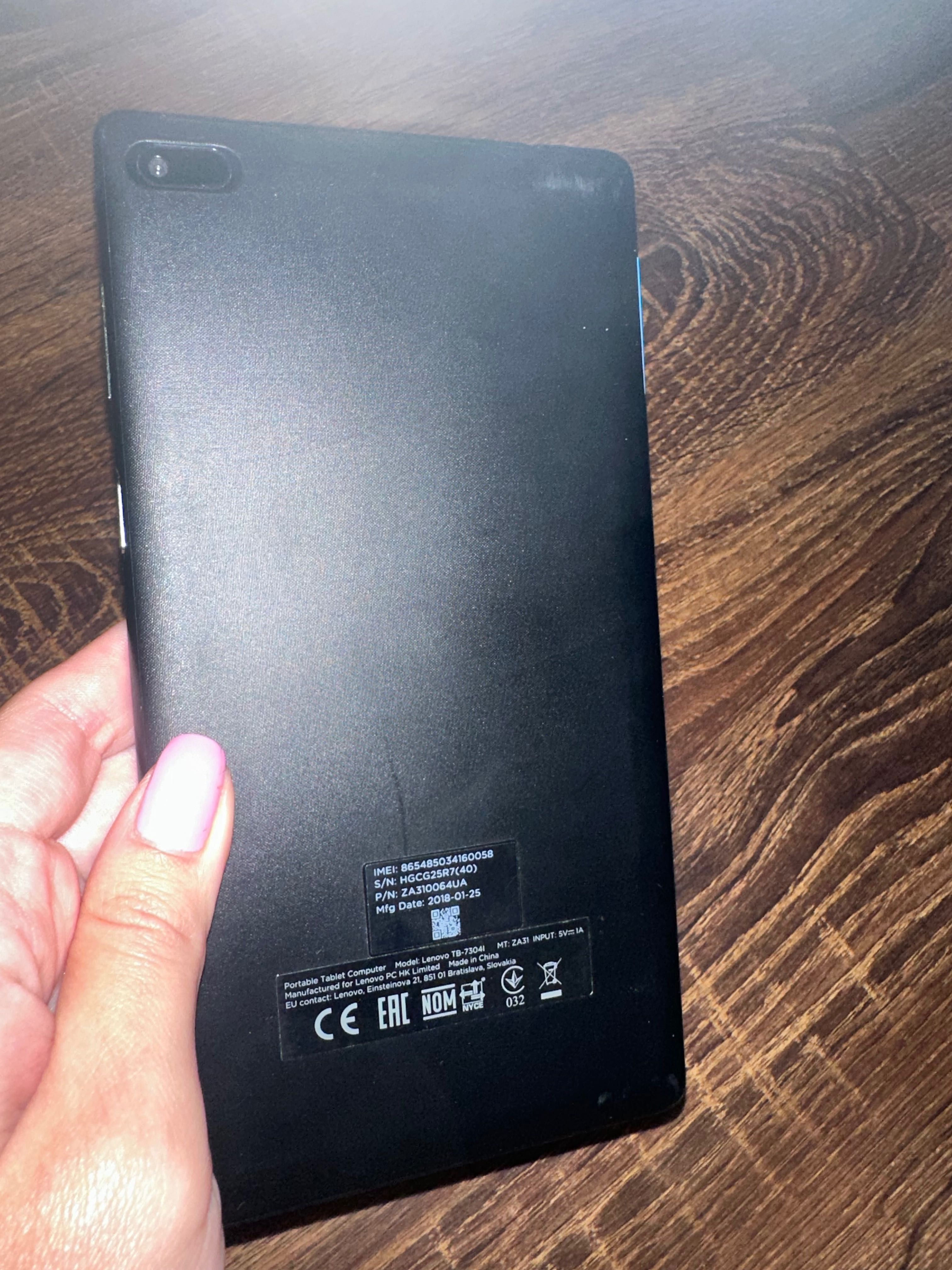 Планшет  lenovo TB-7304i.
