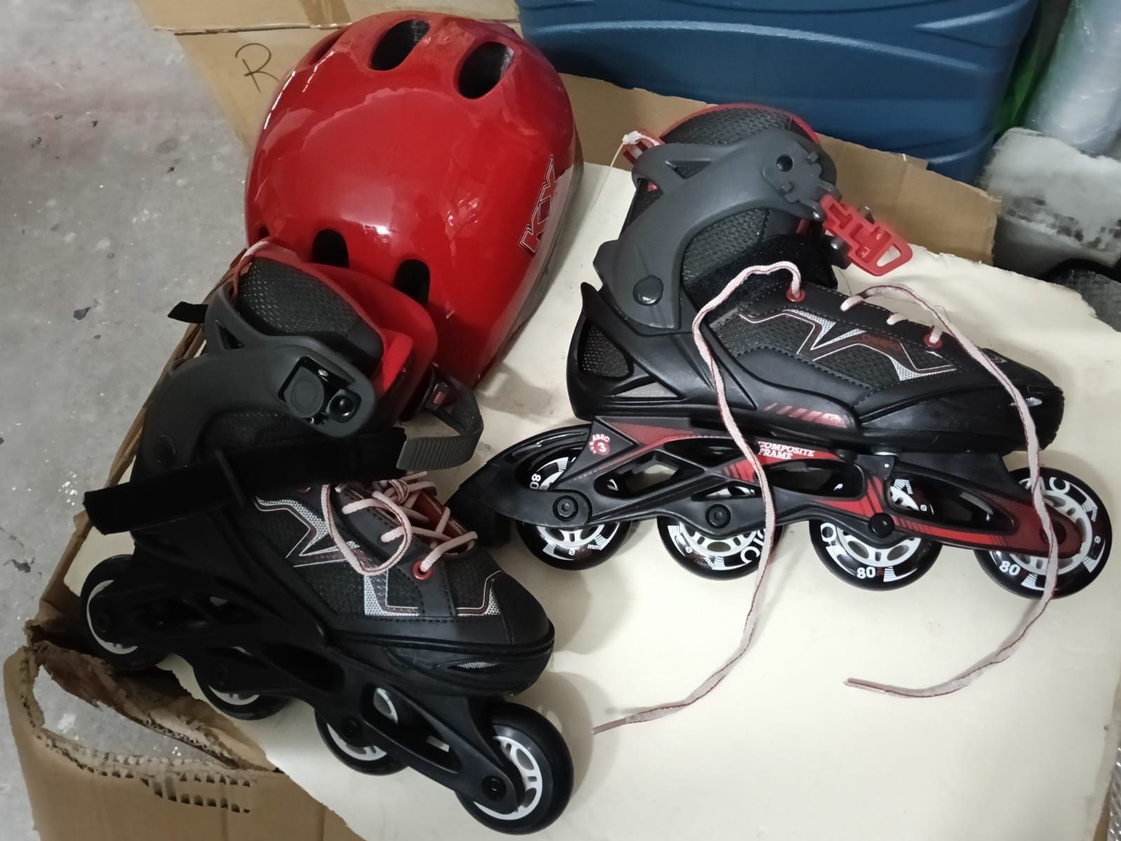 Patins bolsa e capacete