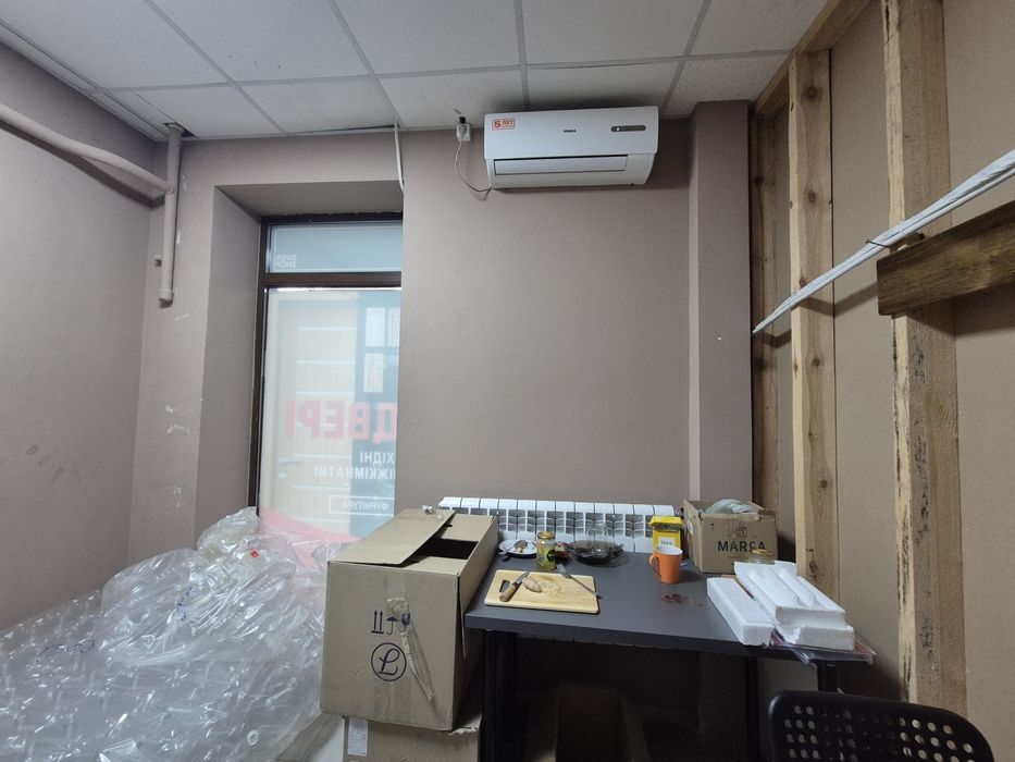 Оренда Фасад 50квм пр-т Повітряних Сил 43