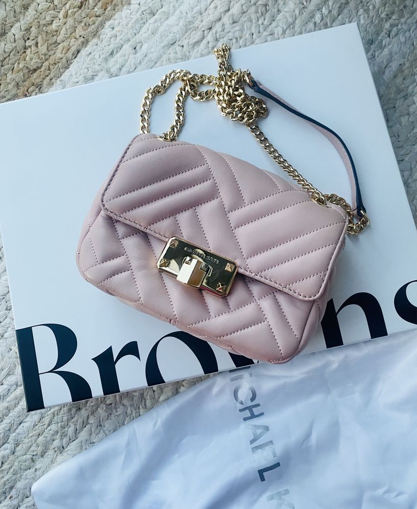 Michael Kors pikowana oryginalna torebka pink na łańcuszku mod. Peyton