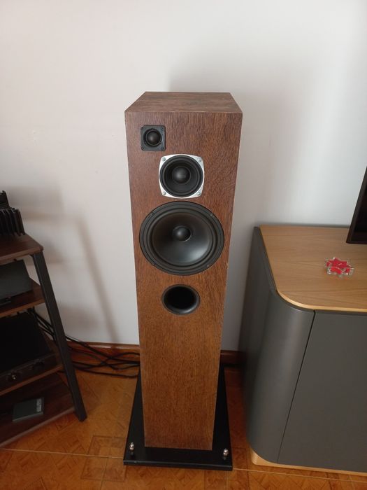 Colunas hifi artesanais