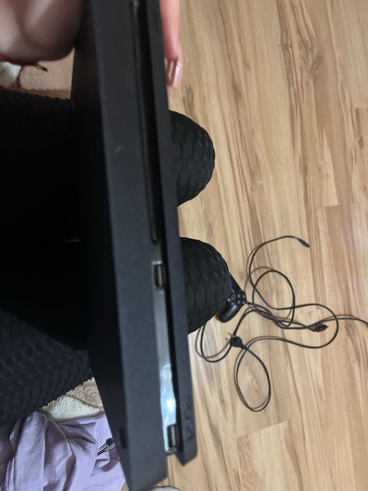 Ps4 model CUH2226A + 13 gier gry pokazane na ostatnim zdj