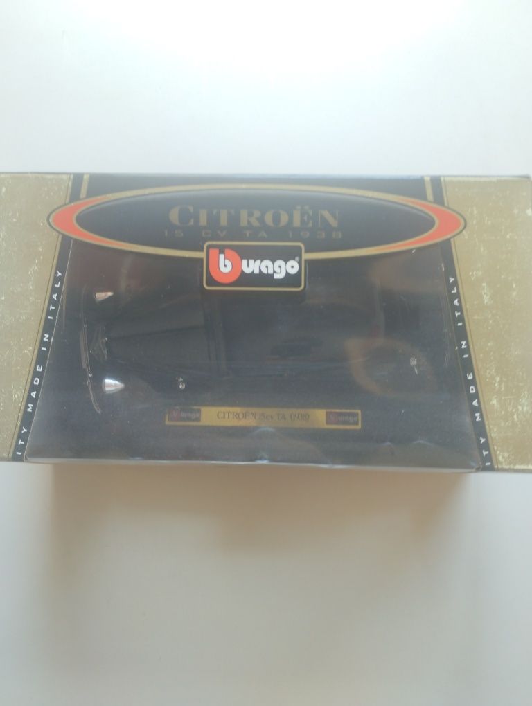Miniatura Citroën 15 CV TA 1938 - Bburago 1:24 (Novo, caixa original)