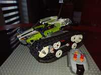 Lego Technic Zdalnie Sterowana wyścigówka gąsienicowa