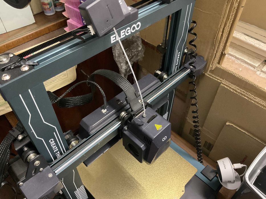3D принтер Elegoo Neptune 4 Pro, як новий