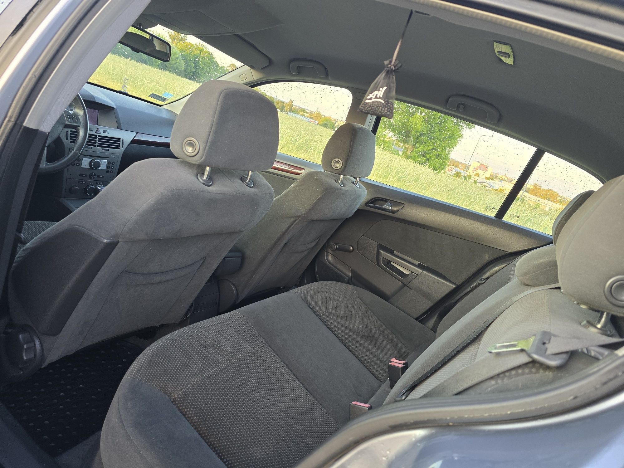 Opel Astra H 1.6 benzyna