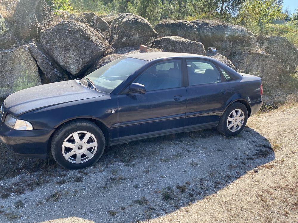 Audi A4 tdi 1998 para pecas inteiro