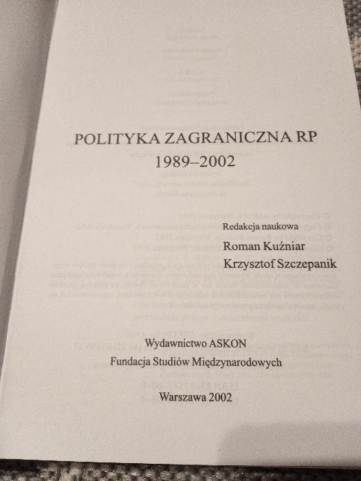 Książka "Polityka zagraniczna RP" (Wysyłka)