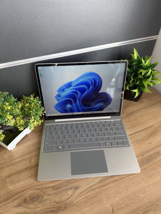 Microsoft Surface Laptop 3GO i5 11 gen 16/256 GB SSD
