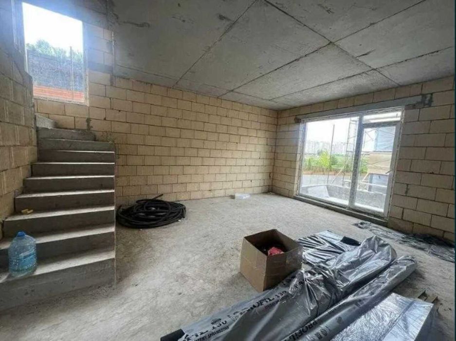 Продаж якісного будинку: дуплекс у Гатному  140кв м— без комісії!