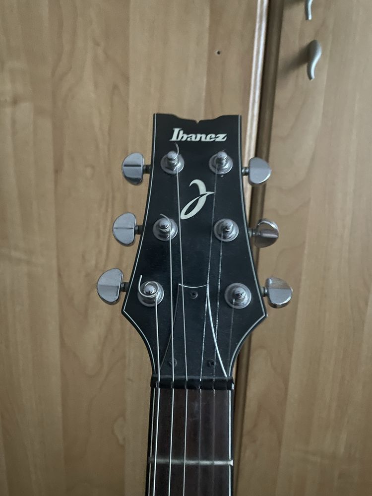 Gitara Ibanez Les Paul + piecyk + pokrowiec
