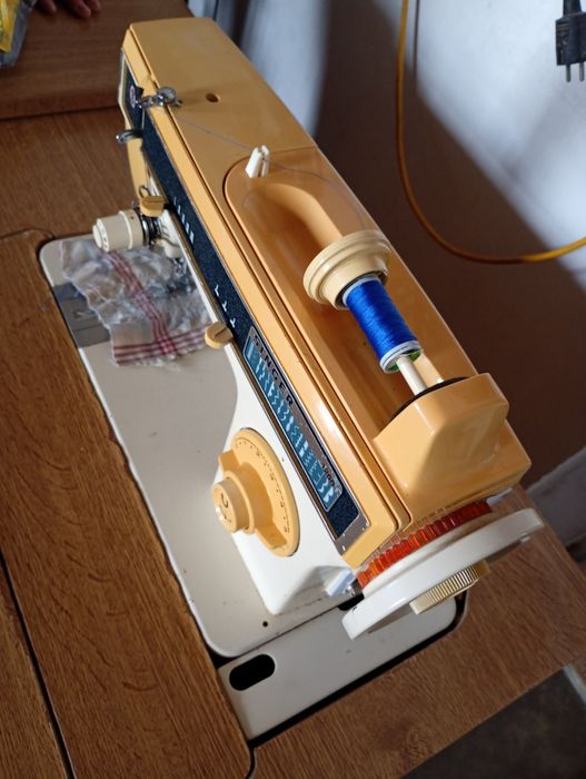 Máquina de costura Singer