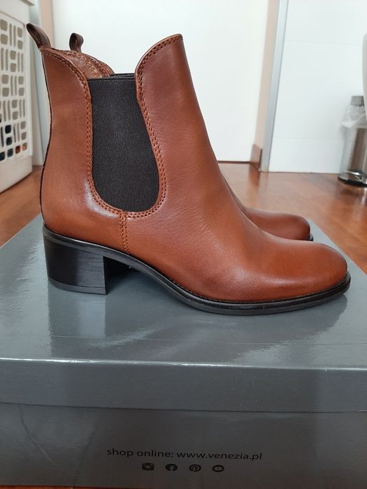 Nowe sztyblety, botki w kolorze brązowym