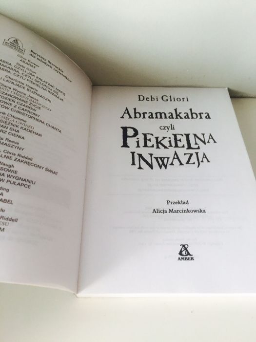 Książka - Abramakabra , czyli piekielna inwazja- Debi Gliovi